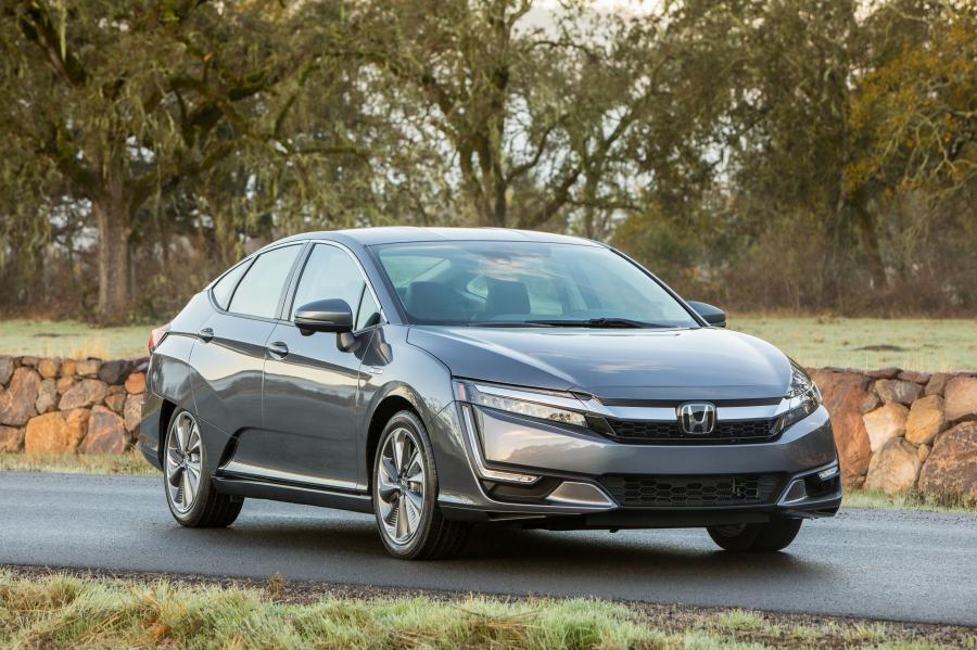  Honda Clarity Plug-In Hybrid 2017 года  (NA) (фото 34 из 84)